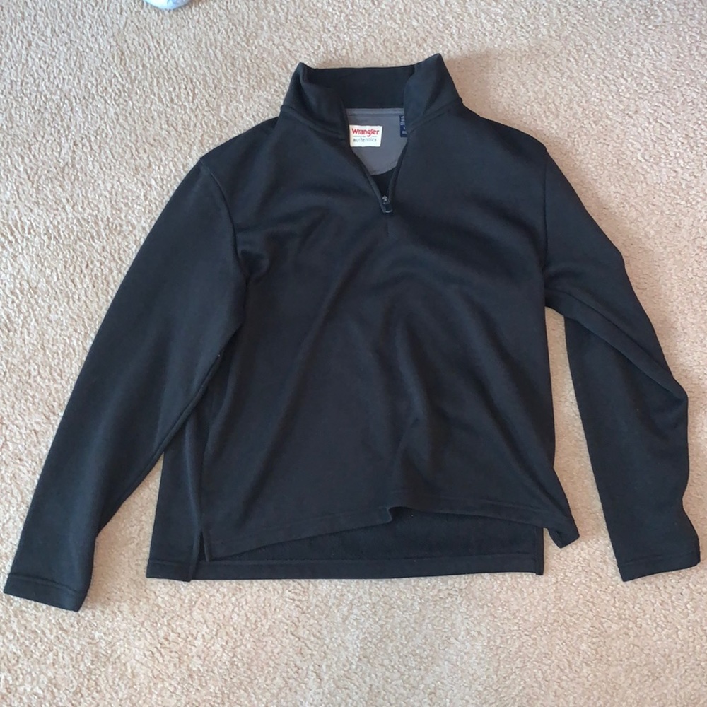 Black Wrangler pull over, mens size L.